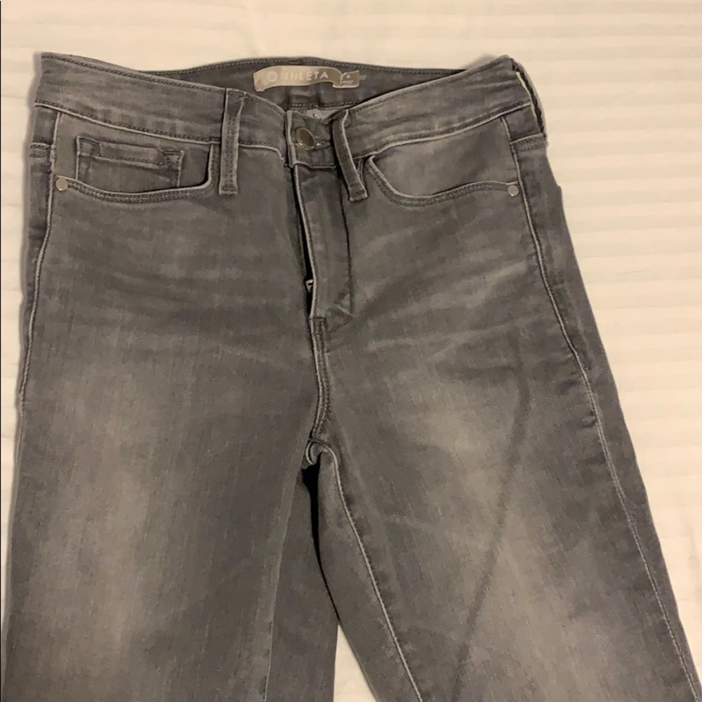 Athlete sculpted jeans size 4